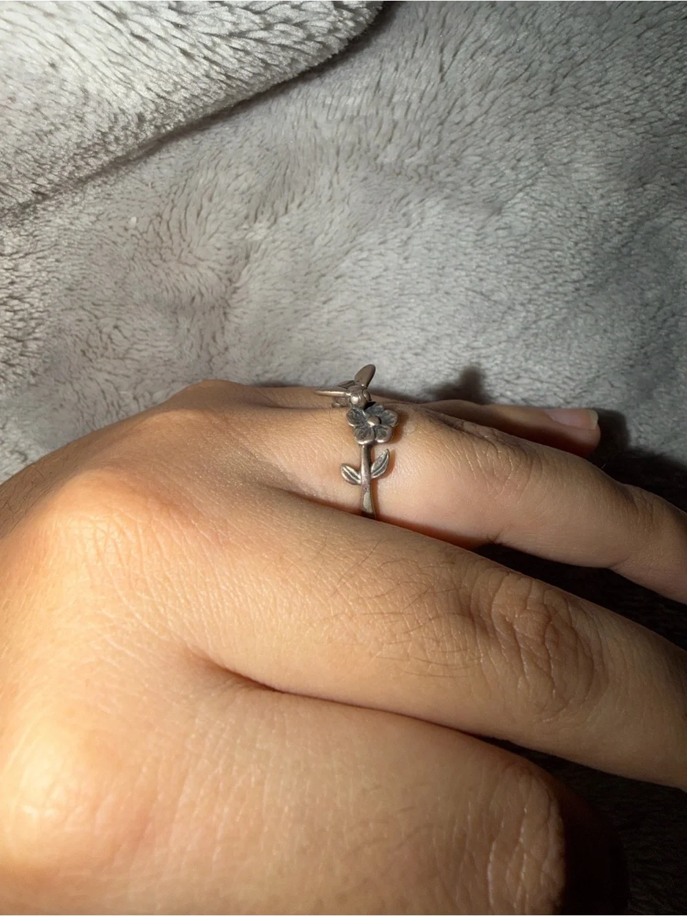 James Avery retired elegant bee ring